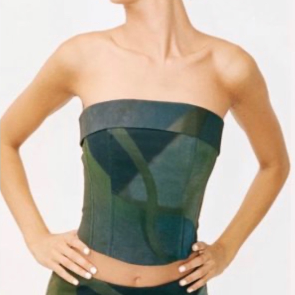 With Jean corset